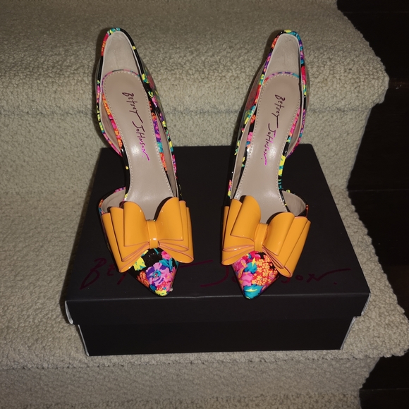 Betsey Johnson Shoes - Betsey Johnson Size 6 - Multicolor Floral Women's Shoes, with OG Box